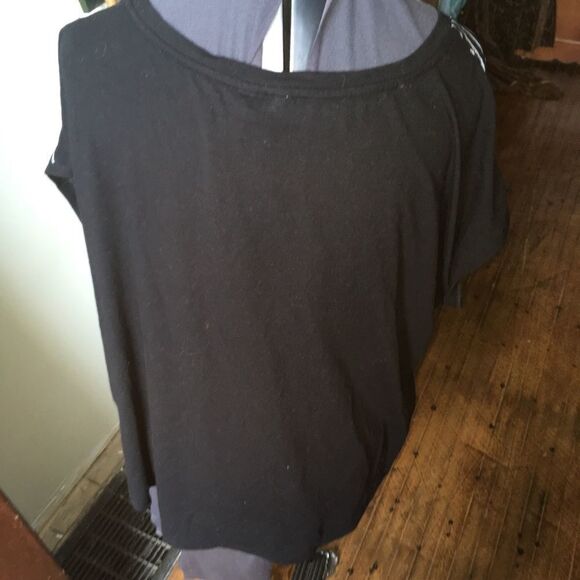 Floral striped Torrid tee with solid black back - Picture 2 of 4